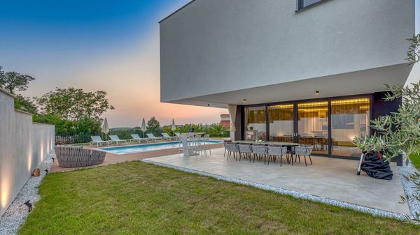 Villa Eleven - Veličanstvena luksuzna vila samo nekoliko minuta vožnje od Rovinja i njegovih plaža