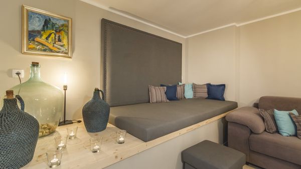 Villa Jele s bazenom i konobom u mirnom okruženju na Krku