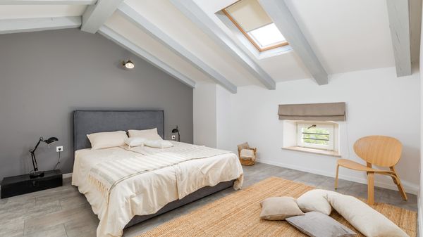 Villa Jona - Lijepa vila s privatnim bazenom, igraonicom i vanjskim igralištem za djecu