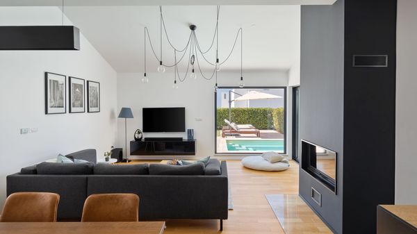 Villa Laurentii - prekrasna moderna vila s privatnim bazenom