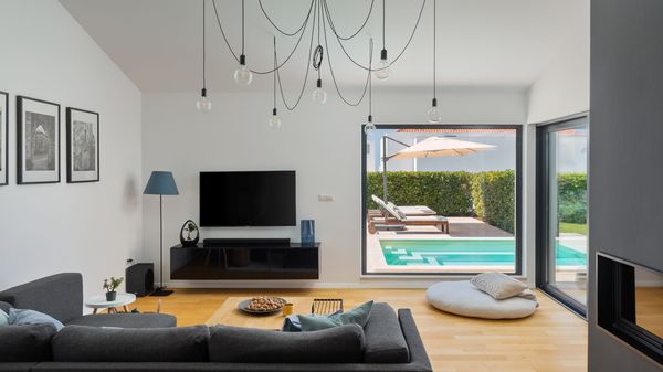 Villa Laurentii - prekrasna moderna vila s privatnim bazenom