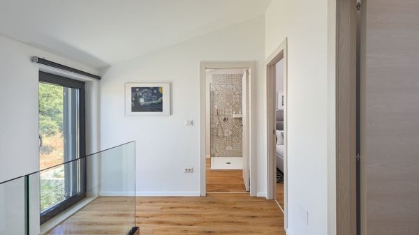 Villa Laurentii - prekrasna moderna vila s privatnim bazenom