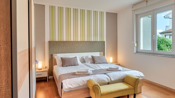 Villa LIna - prekrasna vila s infinity bazenom u blizini plaže