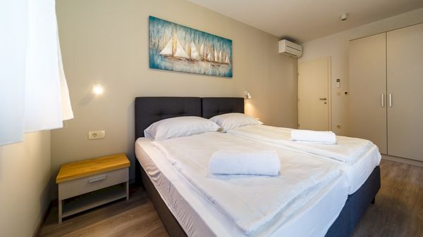 Predivna Villa Loma 1 s pogledom i bazenom na Krku