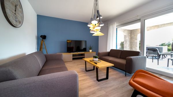 Predivna Villa Loma 1 s pogledom i bazenom na Krku