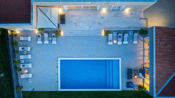Villa Mabella -Vila s velikim privatnim bazenom, fitness salom, dječjom igraonicom i biljarom
