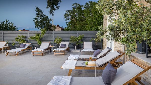 Villa Mabella -Vila s velikim privatnim bazenom, fitness salom, dječjom igraonicom i biljarom