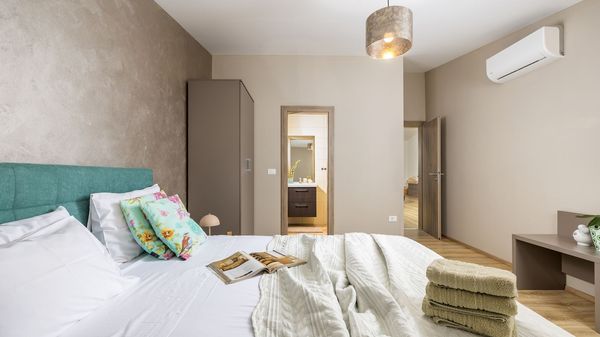 Villa Mabella -Vila s velikim privatnim bazenom, fitness salom, dječjom igraonicom i biljarom