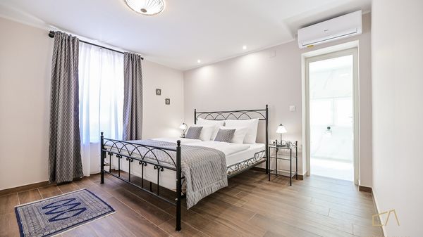 Familienfreundliche Villa Maria mit Außenpool und Grill auf Krk