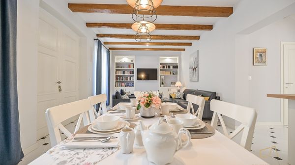 Familienfreundliche Villa Maria mit Außenpool und Grill auf Krk