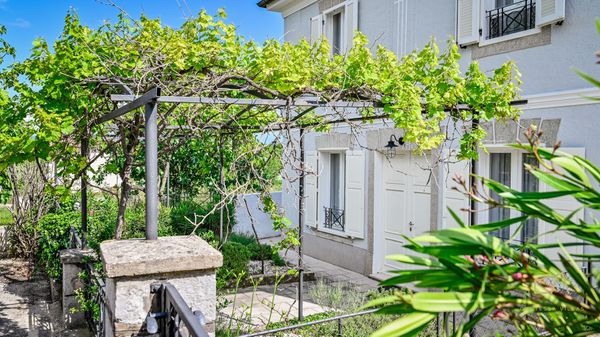 Familienfreundliche Villa Maria mit Außenpool und Grill auf Krk