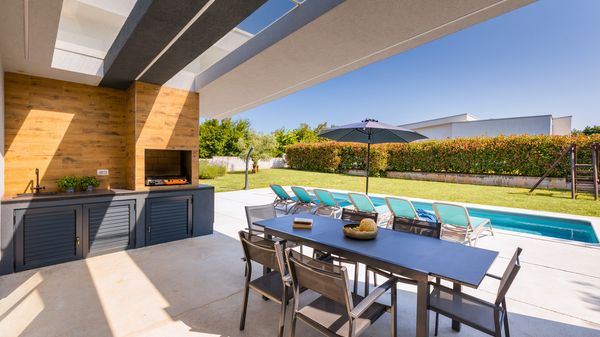 Villa Mariva - beautiful modern built villa with private pool