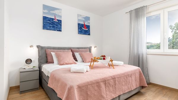 Villa Mateo - modern villa with private pool near the beach