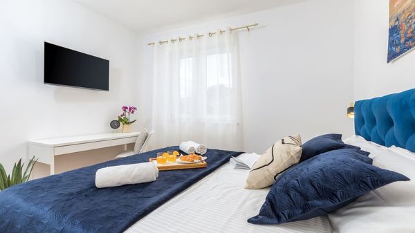 Villa Mateo - modern villa with private pool near the beach