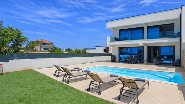 Villa Melia - a cozy villa with 4 bedrooms and private pool