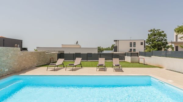 Villa Melia - a cozy villa with 4 bedrooms and private pool
