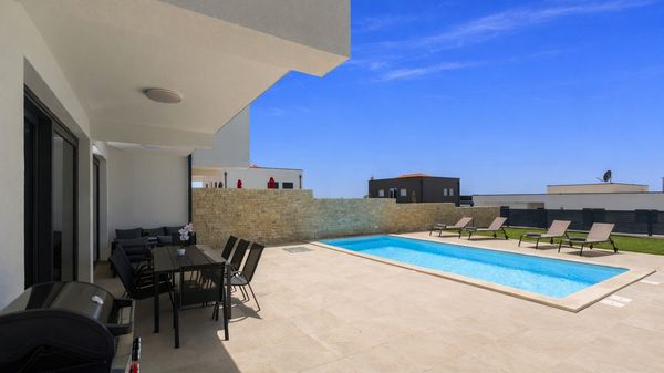 Villa Melia - a cozy villa with 4 bedrooms and private pool