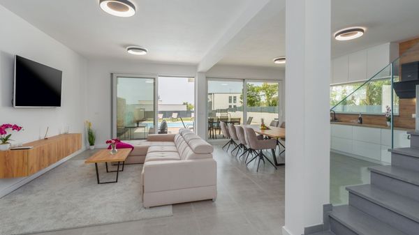 Villa Melia - a cozy villa with 4 bedrooms and private pool