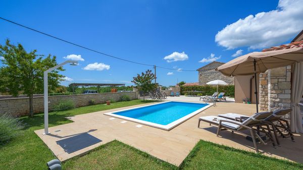Villa Neo