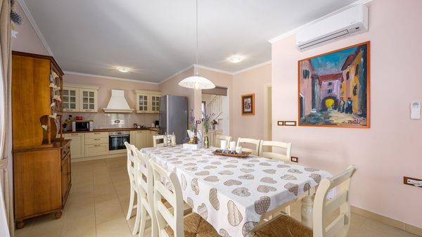 Villa Neo