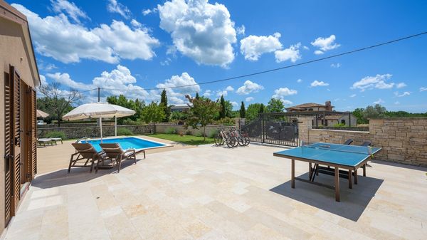 Villa Neo