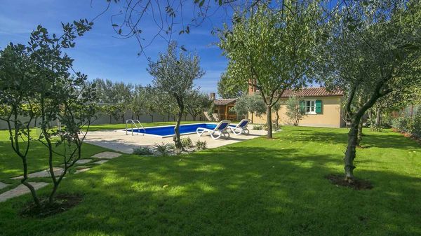Villa Oliva - kuća sa bazenom u blizini Poreča