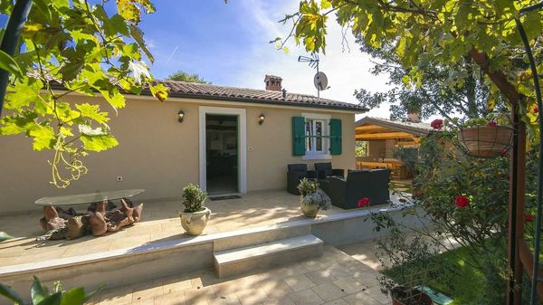 Villa Oliva - kuća sa bazenom u blizini Poreča