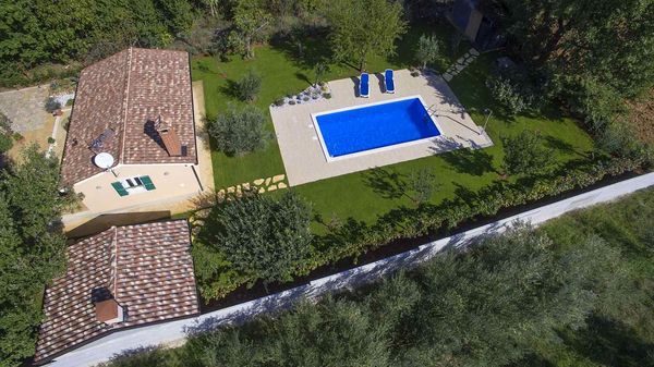 Villa Oliva - kuća sa bazenom u blizini Poreča