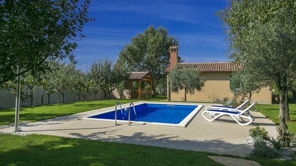 Villa Oliva - kuća sa bazenom u blizini Poreča
