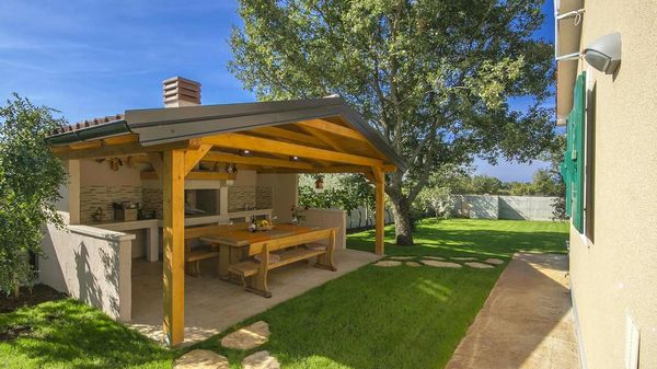 Villa Oliva - kuća sa bazenom u blizini Poreča