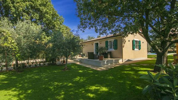 Villa Oliva - kuća sa bazenom u blizini Poreča