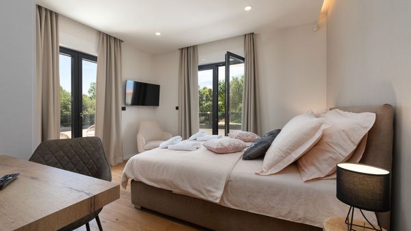 Villa Perla with swimming pool and whirlpool