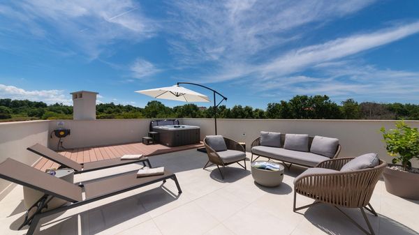 Villa Perla with swimming pool and whirlpool