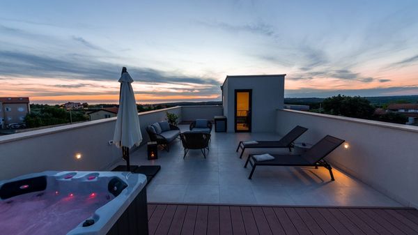 Villa Perla with swimming pool and whirlpool