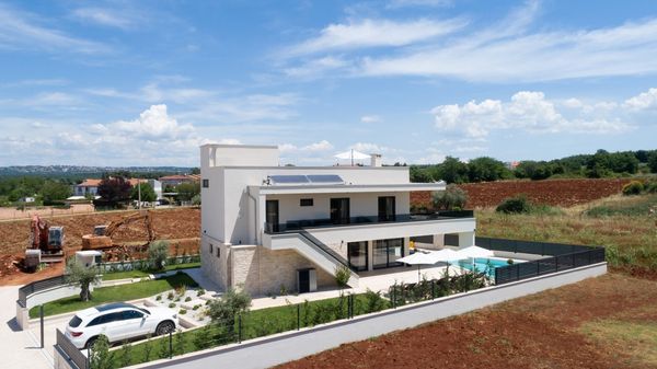 Villa Perla with swimming pool and whirlpool
