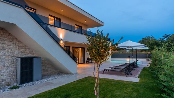 Villa Perla with swimming pool and whirlpool