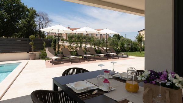Villa Perla with swimming pool and whirlpool
