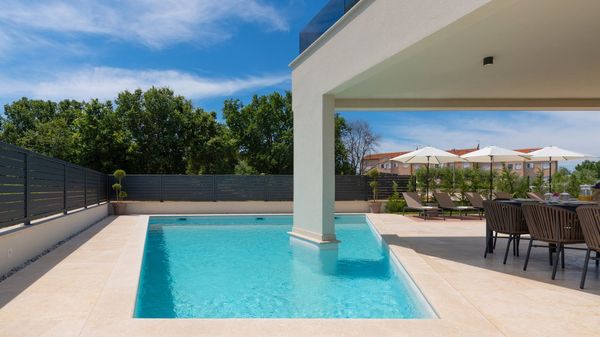 Villa Perla with swimming pool and whirlpool