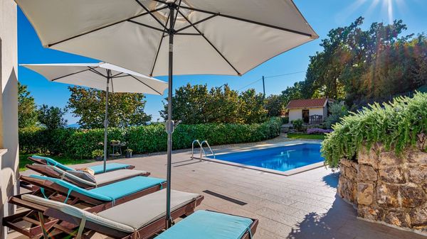 Villa Pia - vila blizu mora, s privatnim bazenom i prekrasnim pogledom na more