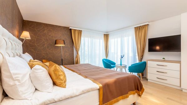 Stone house Villa Roko with a sea view and an outdoor pool on Krk