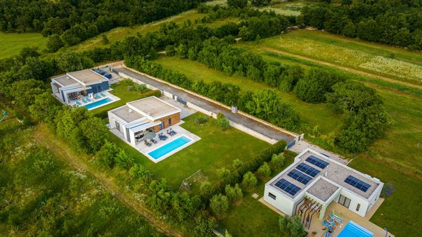 Villa Sama - Beautiful modern built villa with pool in Central Istria