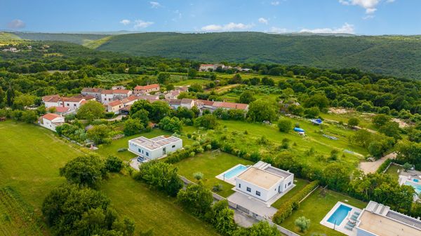 Villa Sama - Beautiful modern built villa with pool in Central Istria