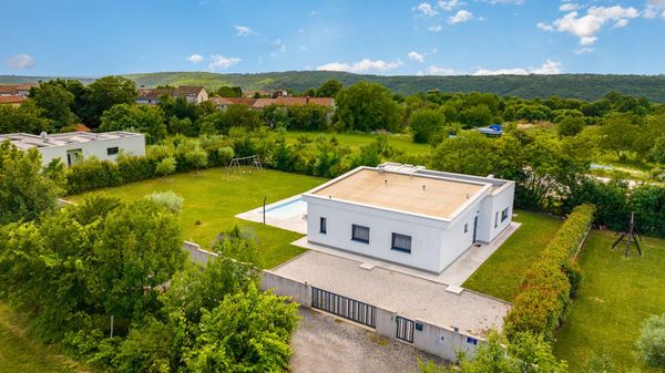 Villa Sama - Beautiful modern built villa with pool in Central Istria
