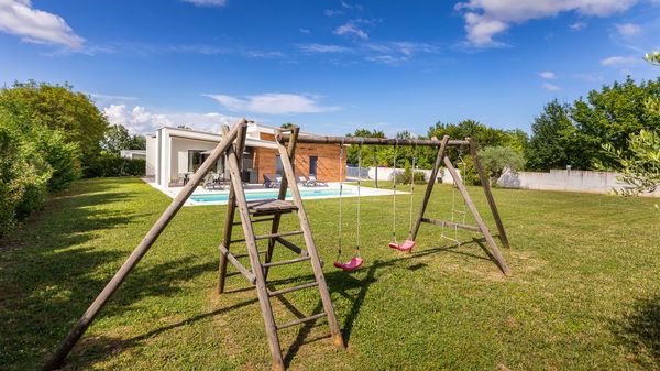Villa Sama - Beautiful modern built villa with pool in Central Istria