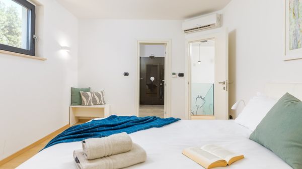 Villa Sara - Luxurious villa with private pool and sauna, near the beach in Vrsar