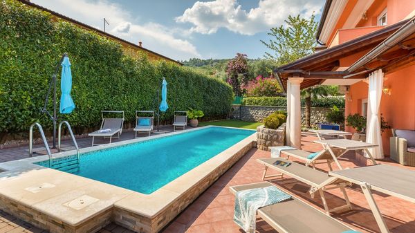 Villa Sole - mit beheiztem Pool, nahe dem Strand in Opatija