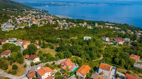 Villa Sole - mit beheiztem Pool, nahe dem Strand in Opatija