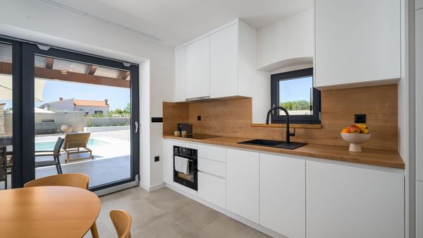Villa Tonka - prekrasna vila s privatnim bazenom u Puli
