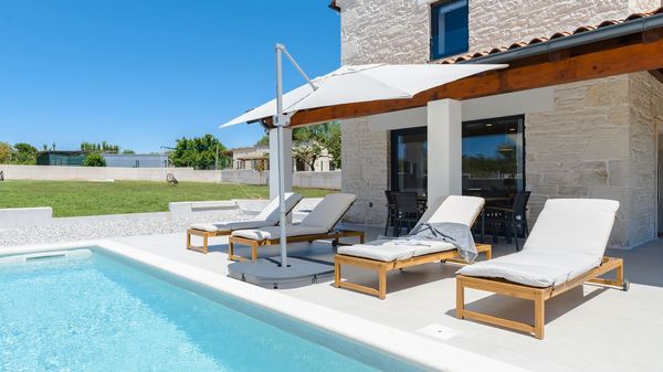 Villa Tonka - prekrasna vila s privatnim bazenom u Puli