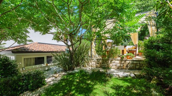 Villa Vidova - lovely villa with private pool